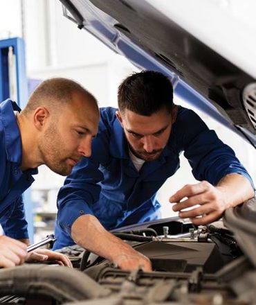 Automotive Service Technicians Go High-Tech