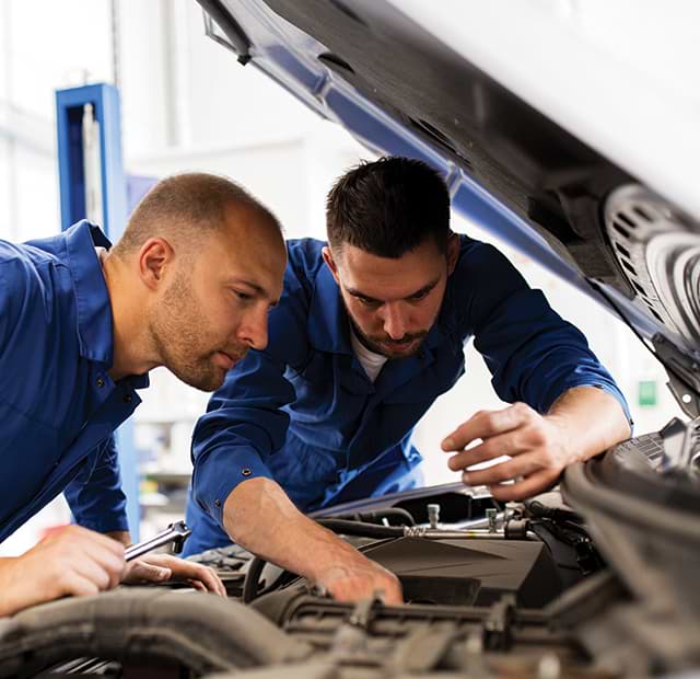 Automotive Service Technicians Go High-Tech